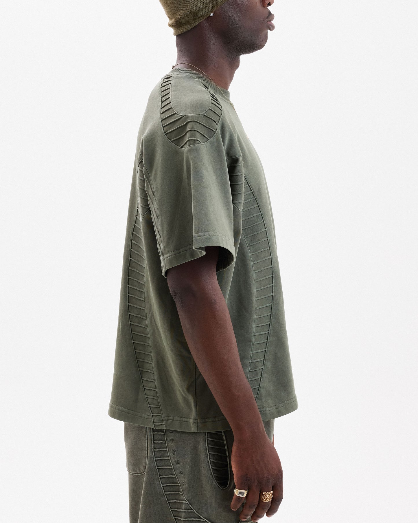 TEXTURED TEE - GREEN