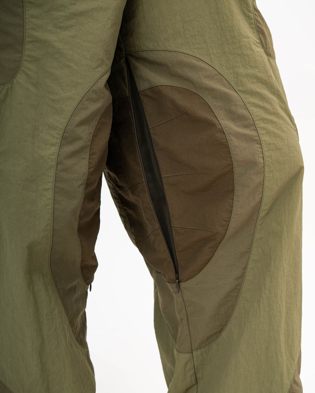 V2 AMOEBA TREK PANTS - GREEN