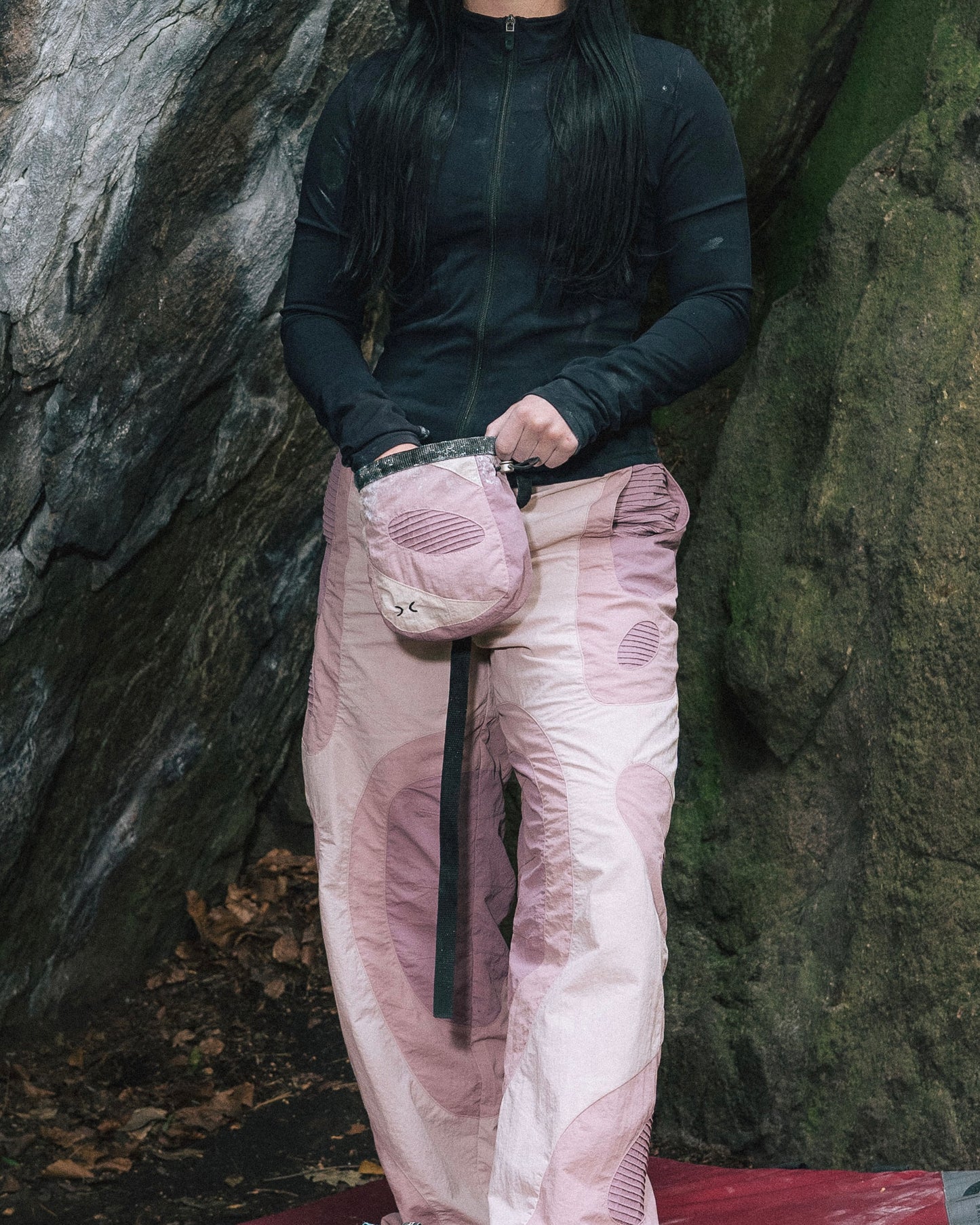 AMOEBA CHALK BAG - PINK