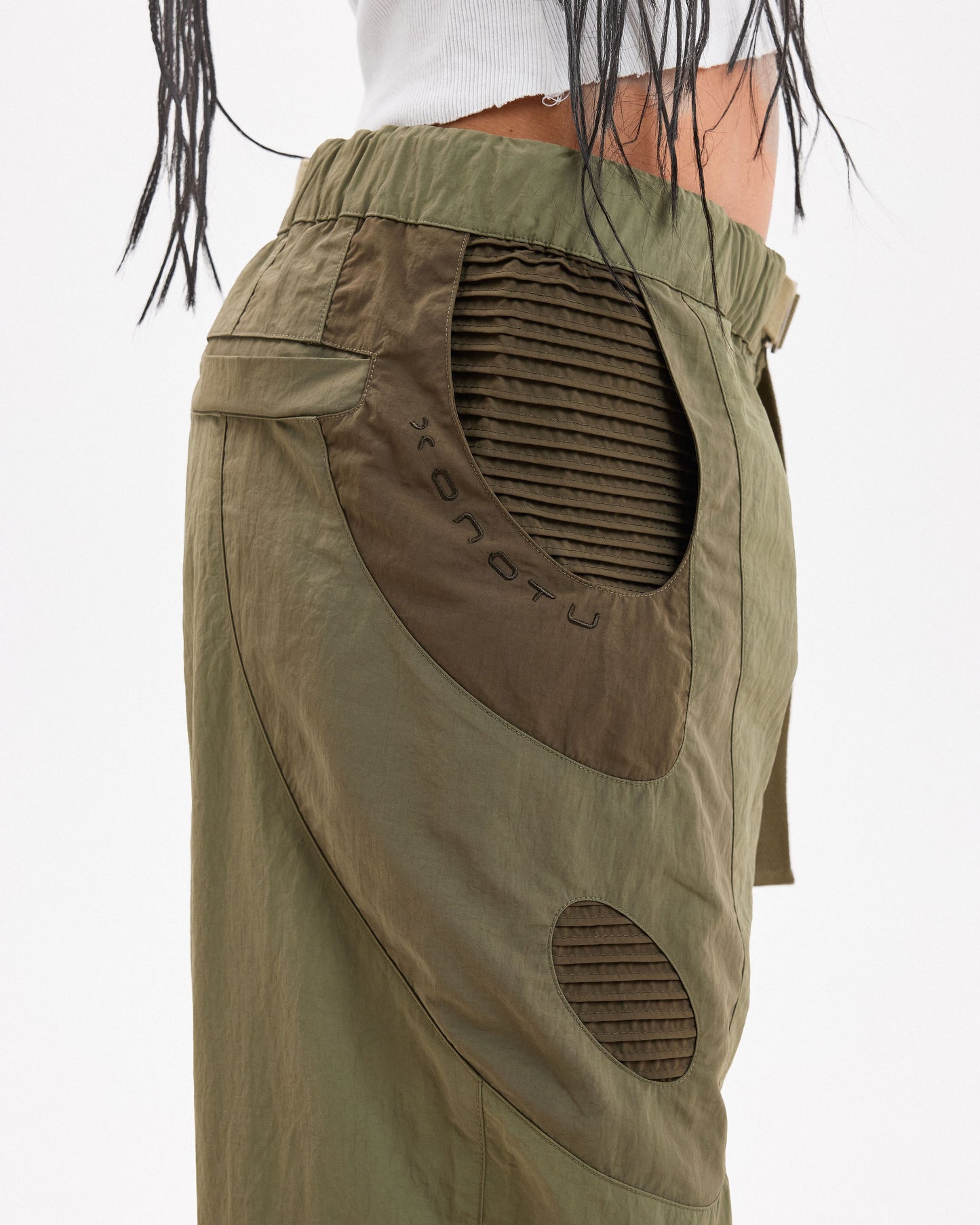 V2 AMOEBA TREK PANTS - GREEN